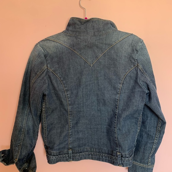 Jean Jacket. - Picture 2 of 9